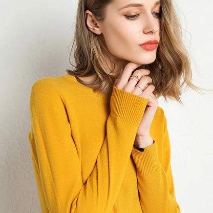 Pullover in cashmere slim con scollo a O Lunara Winter™
