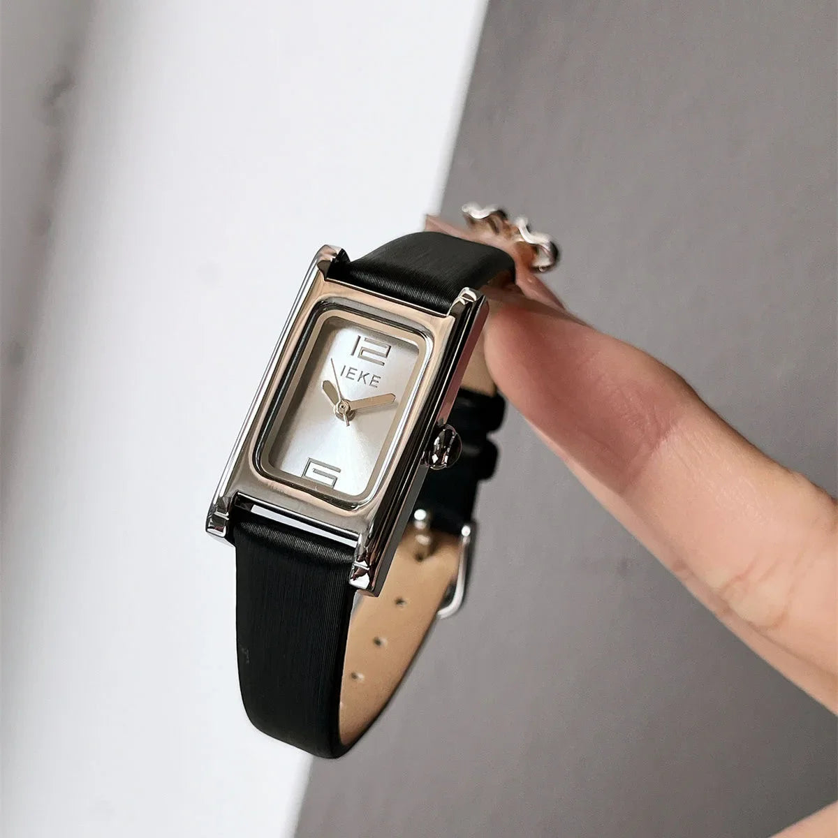 Velya Watches™ Relógio feminino de quartzo
