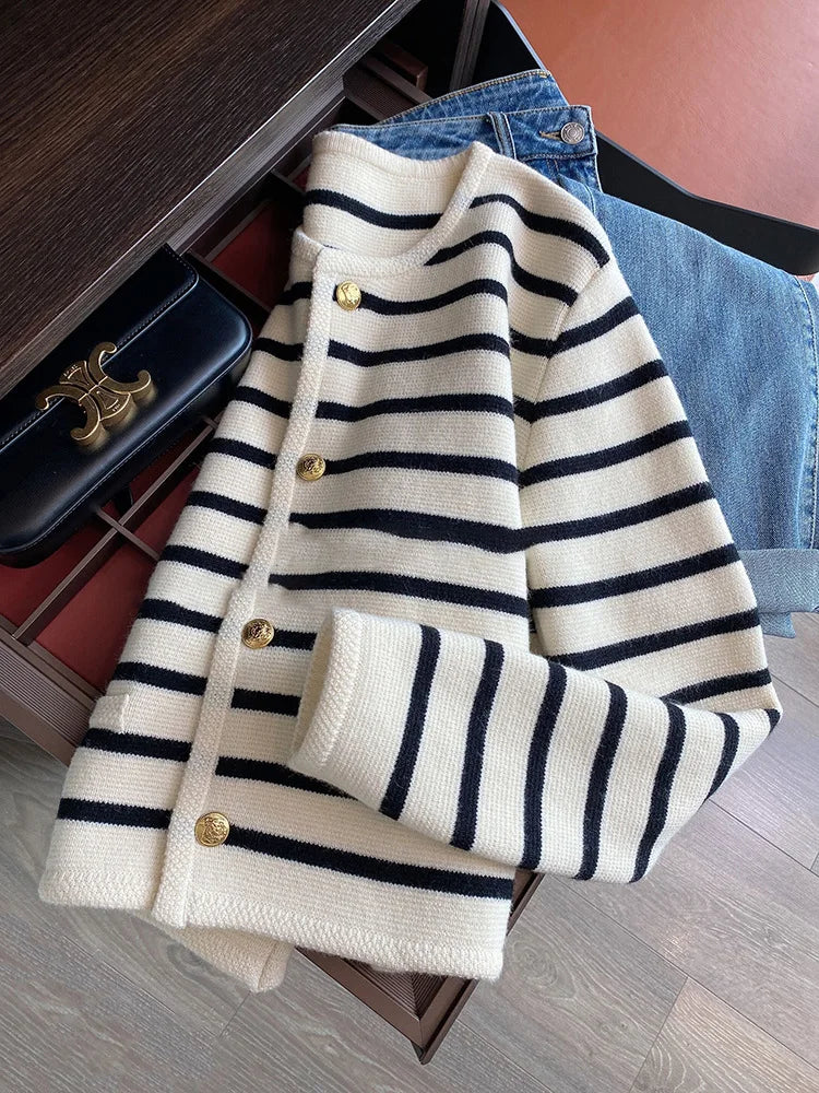 Cardigan tricoté à rayures Lunara Winter™