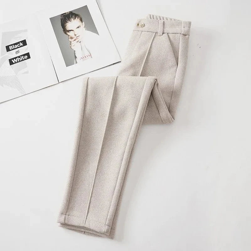 Lunara Winter™ elastische Samthose mit hoher Taille