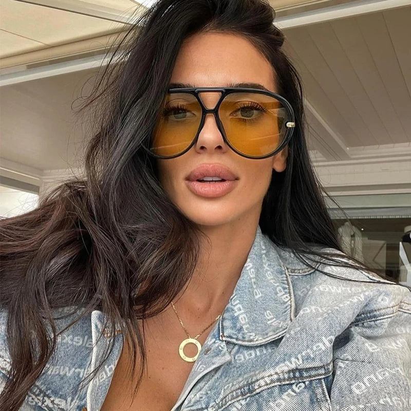 Diseño de gafas de sol grandes Velisse Sunglasses™