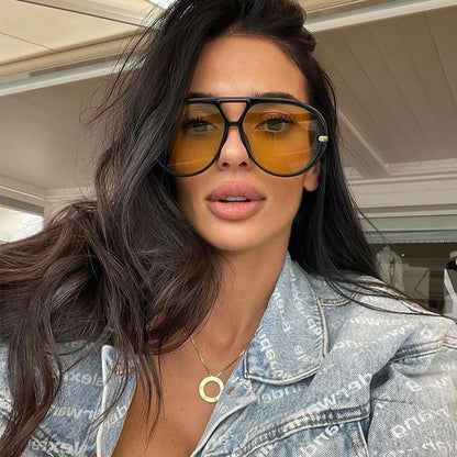 Diseño de gafas de sol grandes Velisse Sunglasses™
