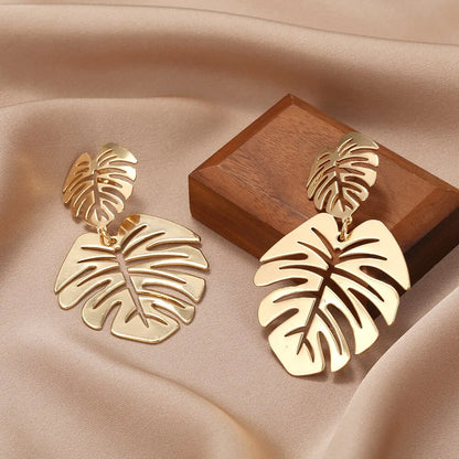 Elara Jewelry™ Gold Monstera Leaf Drop Earrings