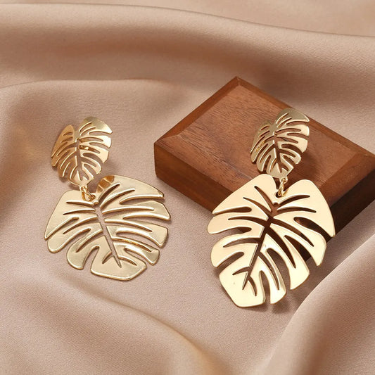 Elara Jewelry™ Gold Monstera Leaf Drop Earrings