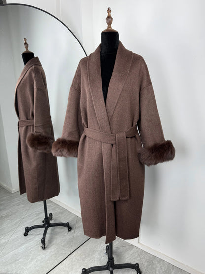 Cappotto a portafoglio con cintura e bordo in pelliccia Lunara Winter™