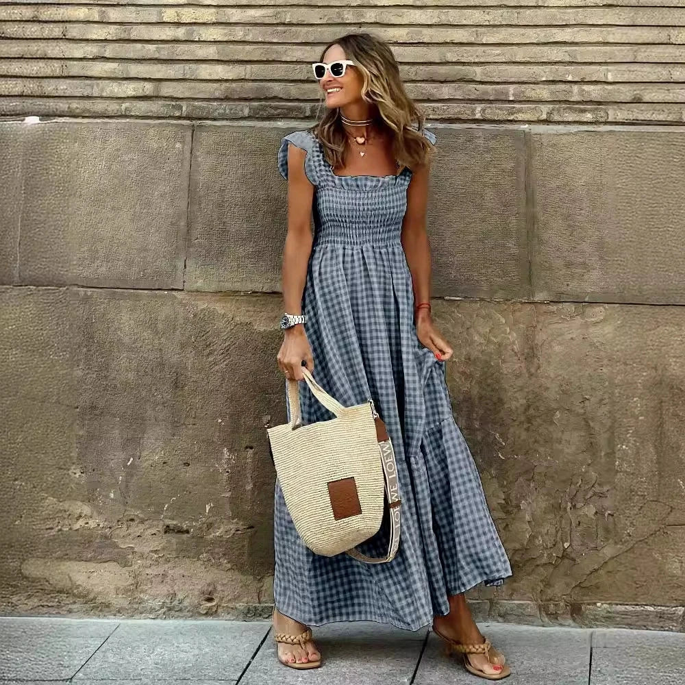 Vestido fruncido sin mangas a cuadros retro de Amoura Dresses™