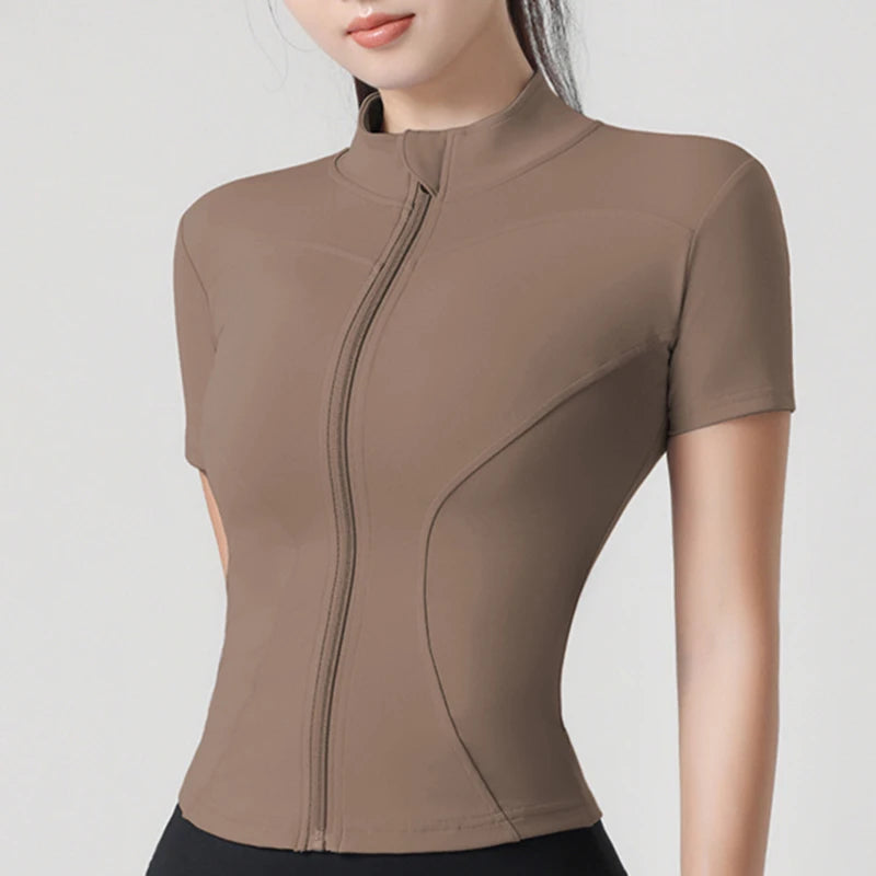 Top de alto rendimiento con cremallera Contour VibeFit™