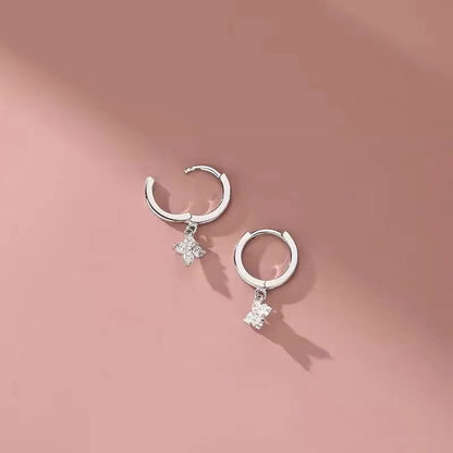 Elara Jewelry™ Dainty Clover Hoop Earrings