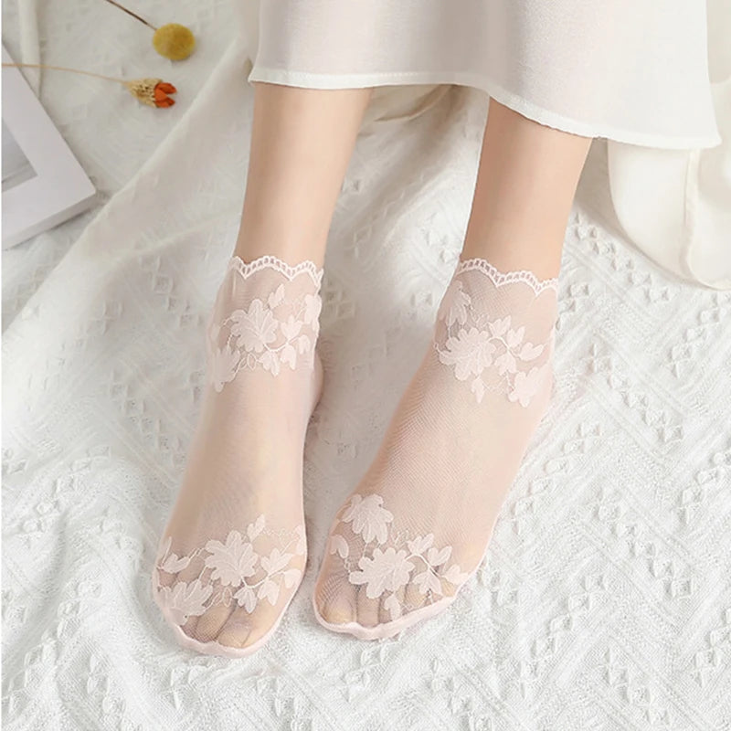 Lunara Winter™ 5 Pairs Lace Transparent Socks