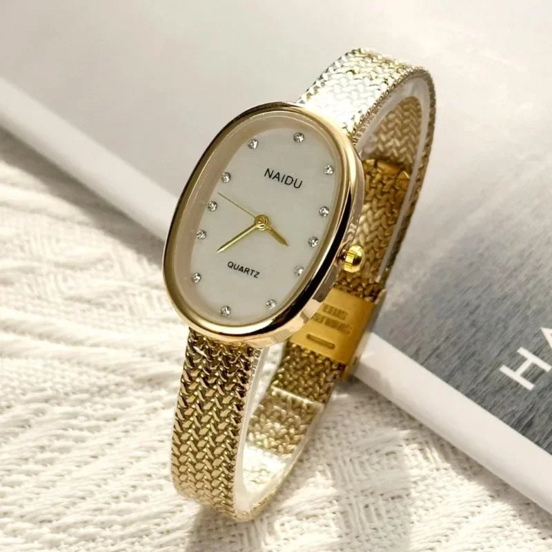 Velya Watches™ Relógio oval com strass