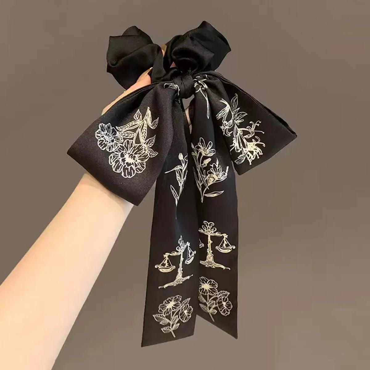 Satin Éclat™ Ribbon Bow Hair Band